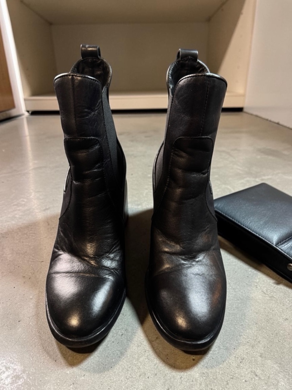 Tommy Hilfiger Black Leather Chelsea Ankle Boots